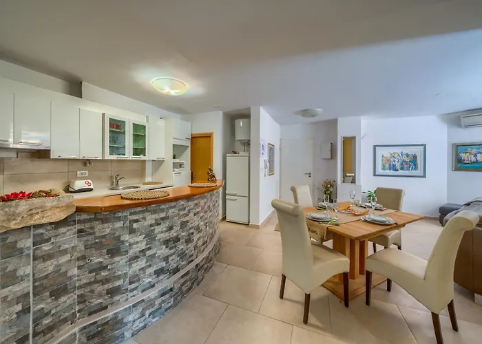 Apartmán Iva - Znjan *