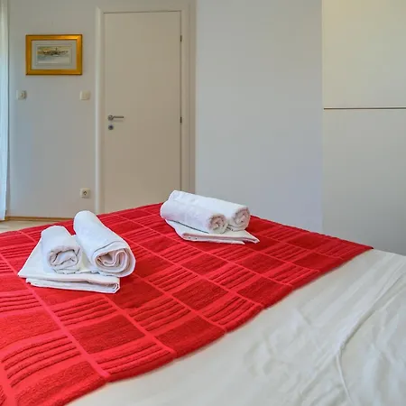 Iva - Znjan Σπλιτ